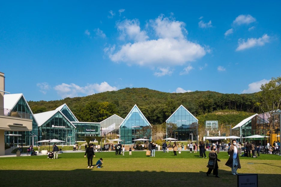 4_%EB%A1%AF%EB%8D%B0_%ED%94%84%EB%A6%AC%EB%AF%B8%EC%97%84_%EC%95%84%EC%9A%B8%EB%A0%9B_%ED%83%80%EC%9E%84%EB%B9%8C%EB%9D%BC%EC%8A%A4_%ED%95%84%EC%9E%90_%EC%B4%AC%EC%98%81.jpg?type=w1