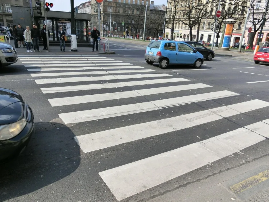 crosswalk-377532_1280.jpg?type=w1