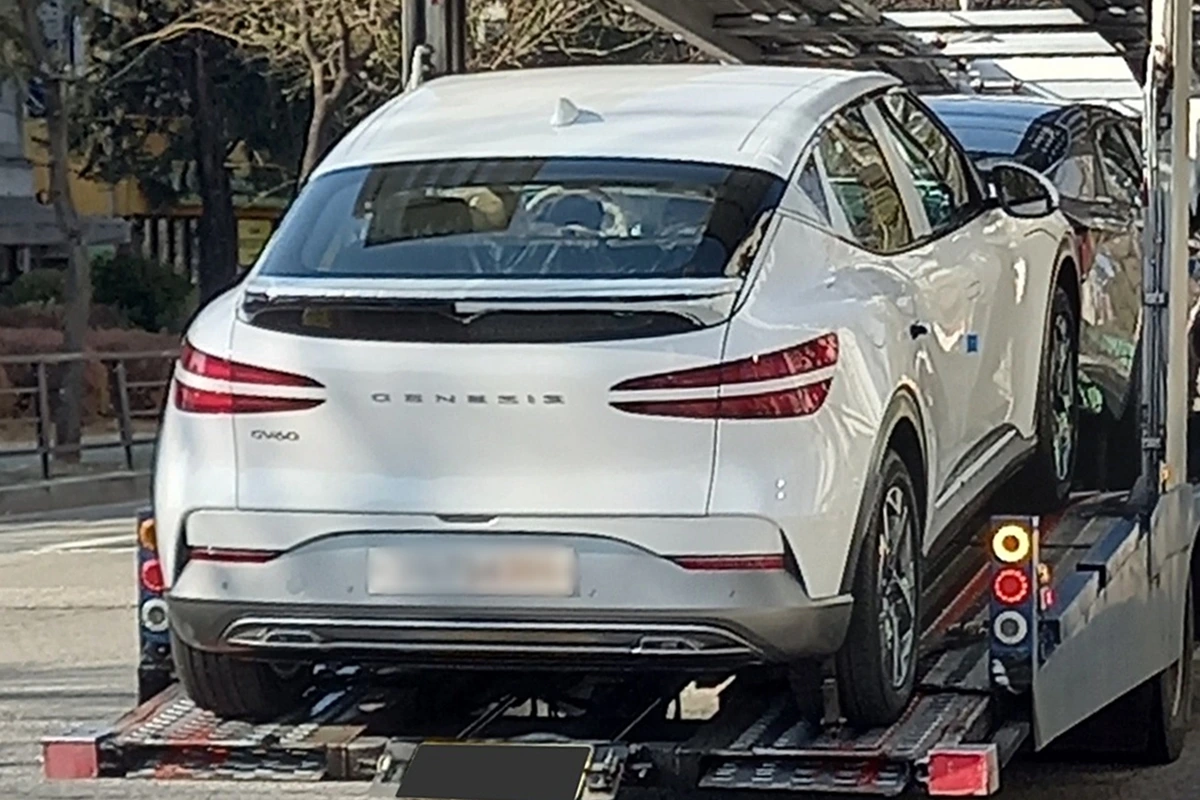 1_GV60 탁송_일산II 타이칸.jpeg