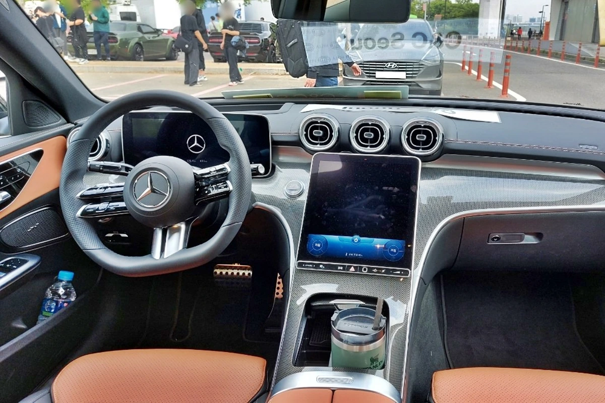 2_메르세데스-벤츠 C-클래스 인테리어_네이버 남차카페 '안양ll닉넴'님.jpeg