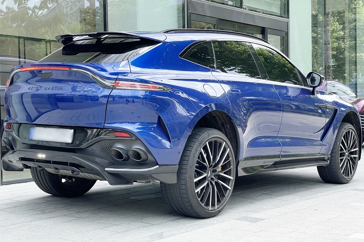 5_애스턴마틴 DBX 707.JPG