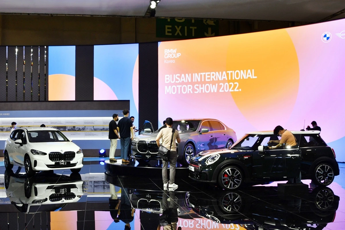 bmw 부스 전경.JPG