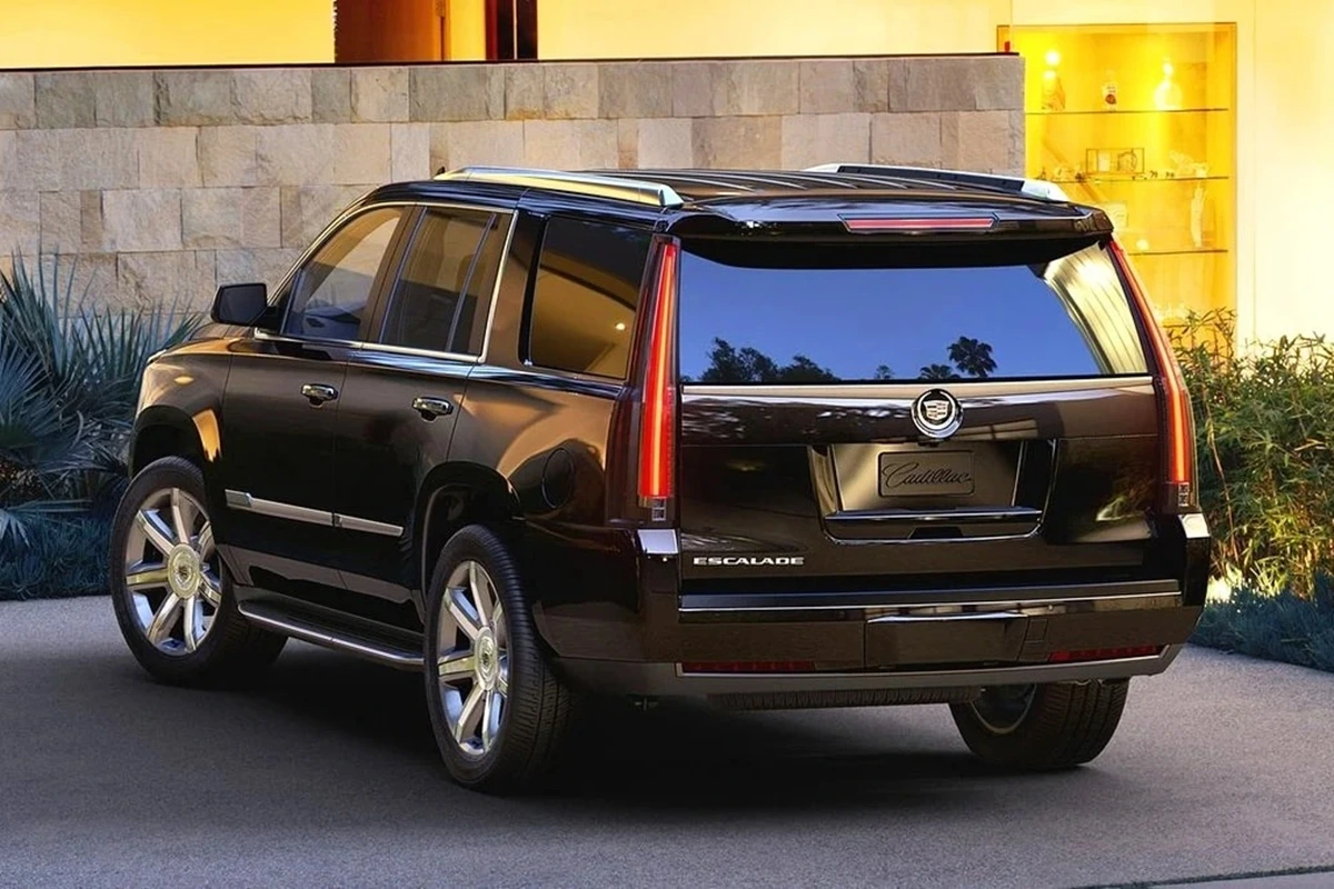 Lee-Sang-mins-car-the-Cadillac-Escalade-5.jpeg