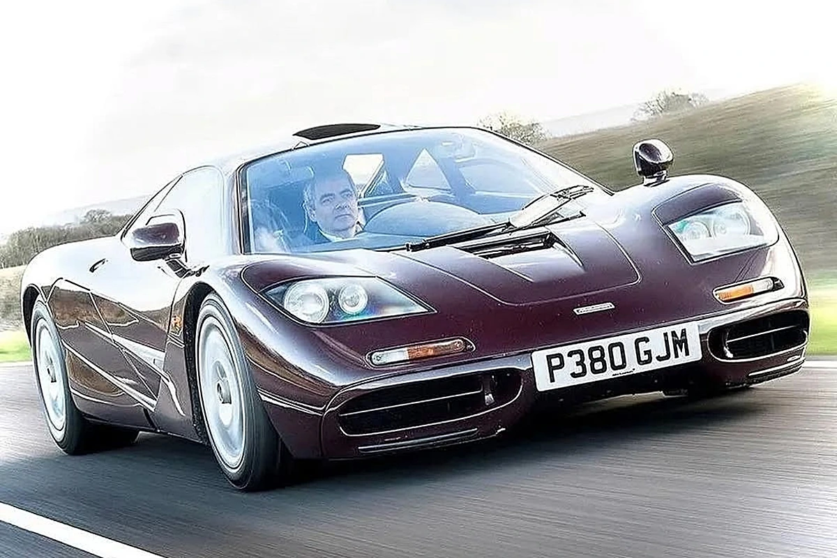 Rowan-Atkinson-and-his-McLaren-F1.jpeg