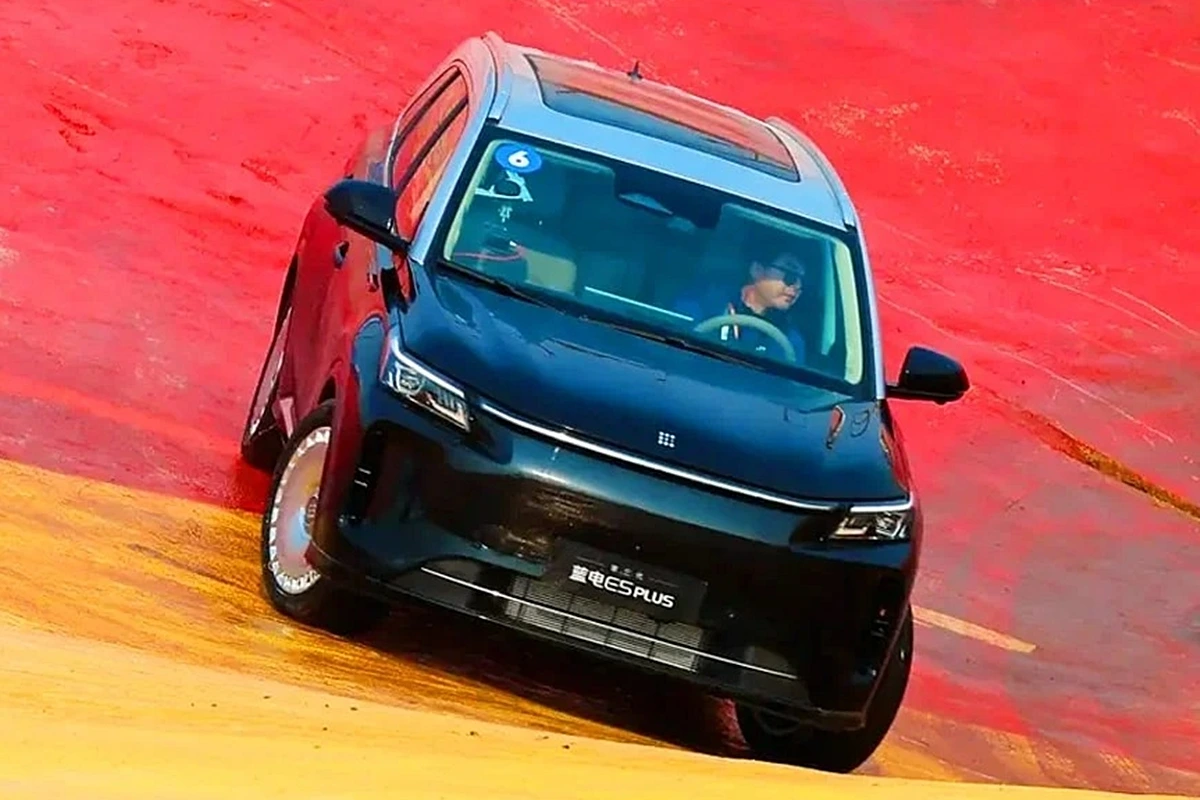 Seres-launches-new-Landian-E5-Plus-6.jpeg
