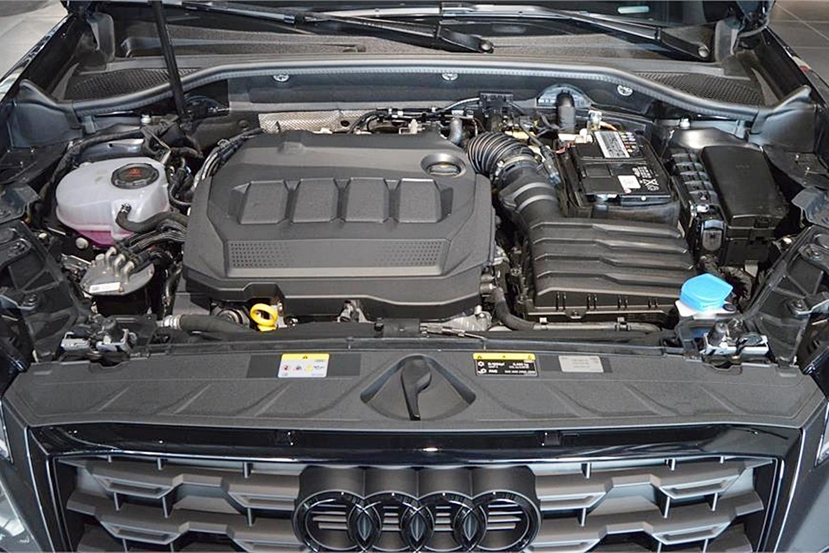 2_아우디 Q2 35 TDI 엔진룸_Motorsol.JPG