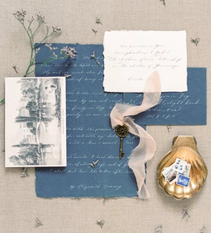 엽서와 마른꽃.PNG