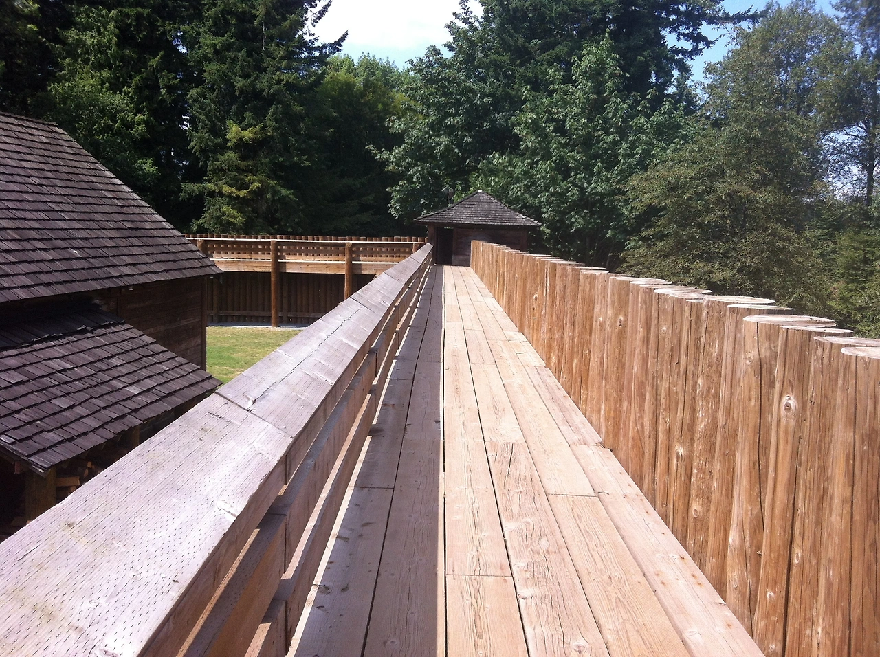 통나무 장벽 통로.JPG