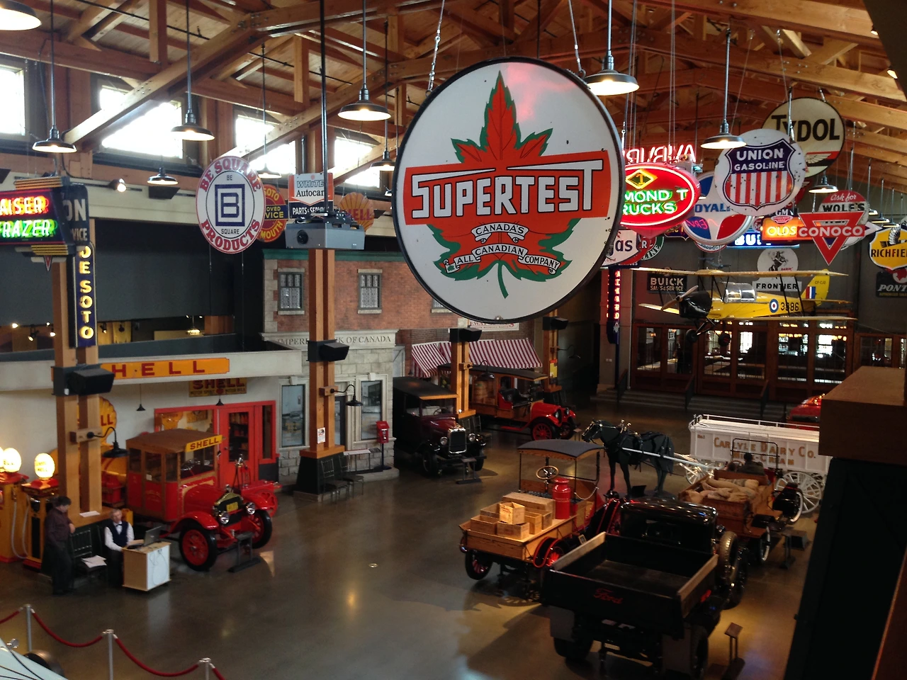 4.개솔린 엘리 내부.JPG