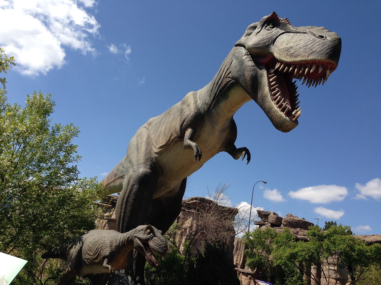 6.캘거리 주 공룡모형.JPG