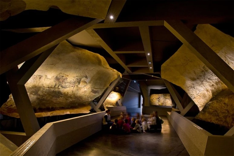 du-ma_lascaux_3.jpg?type=w773