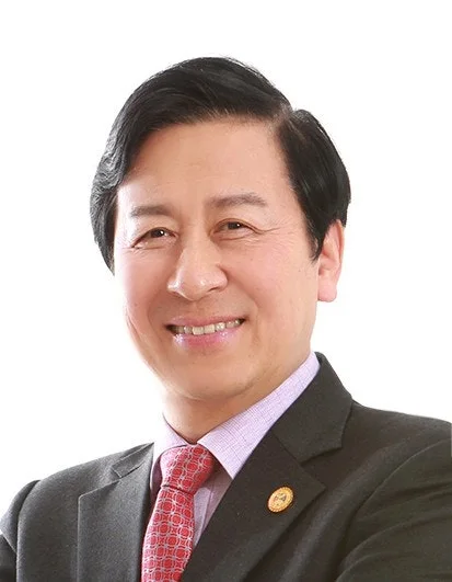 h_bh7Ud018svcx2u6s9r0jhke_bs5d46.jpg?type=e1920_std