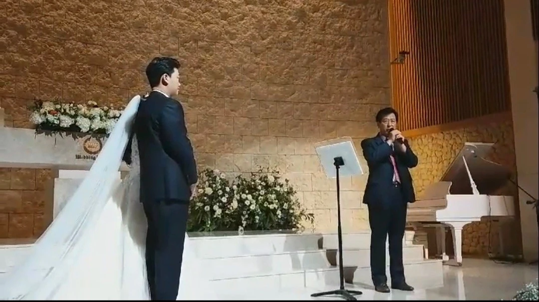 9_j2fUd018svcieefr9naciy8_bs5d46.jpg?type=e1920_std