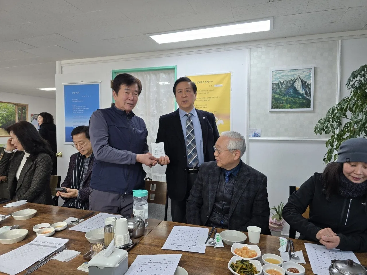 e_49aUd018svcjuilda7l80cy_bs5d46.jpg?type=e1920_std