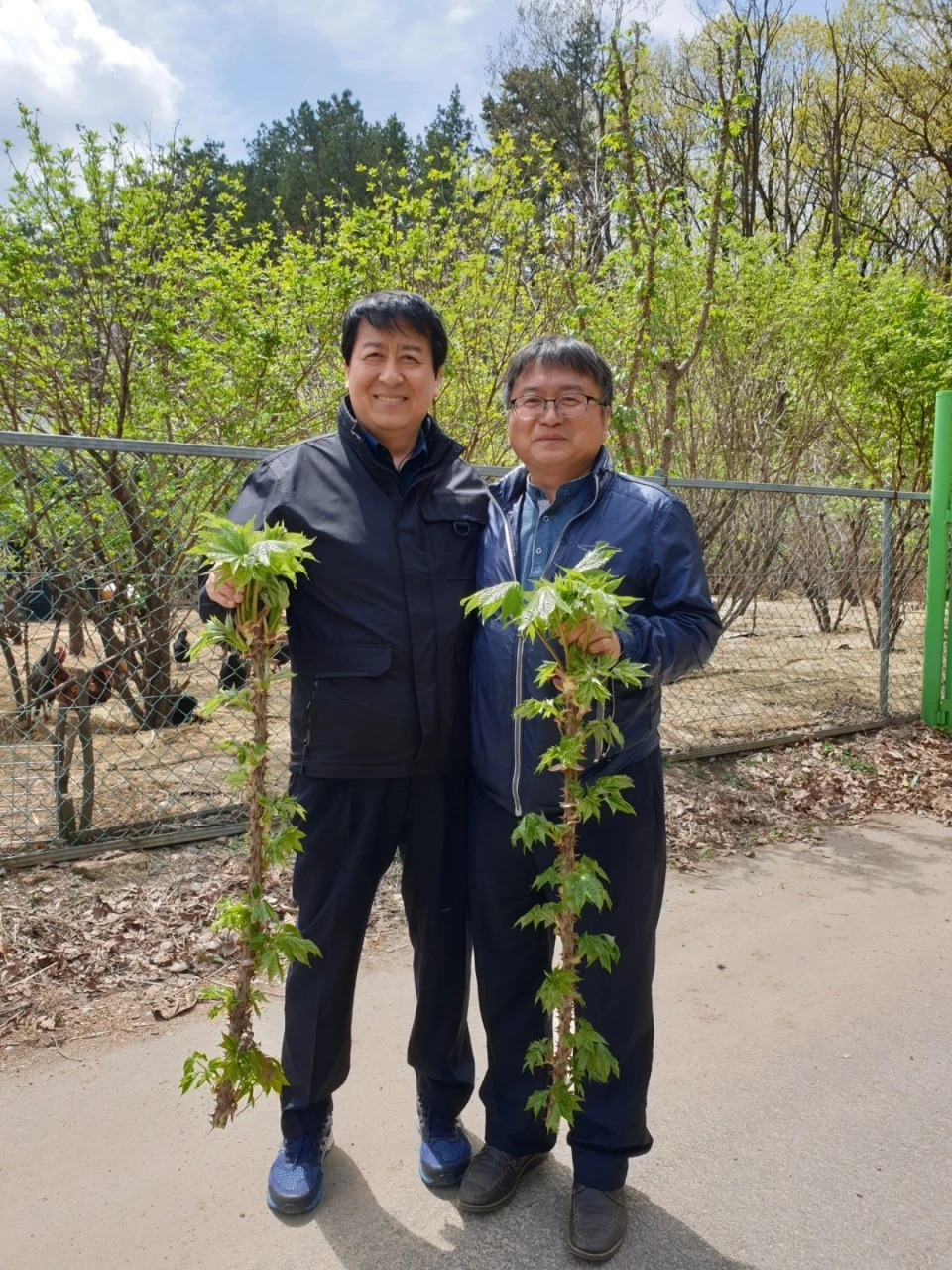 e_g7fUd018svcx39cz6auqkfc_bs5d46.jpg?type=e1920_std