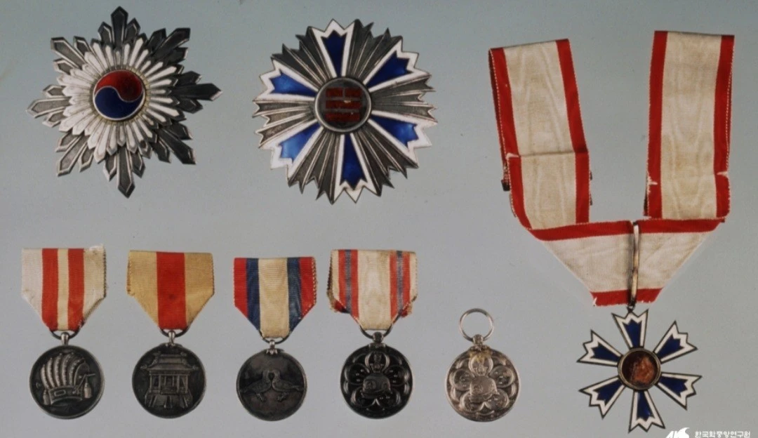 3_0h3Ud018svc5n8vfqkuj8j3_bs5d46.jpg?type=e1920_std