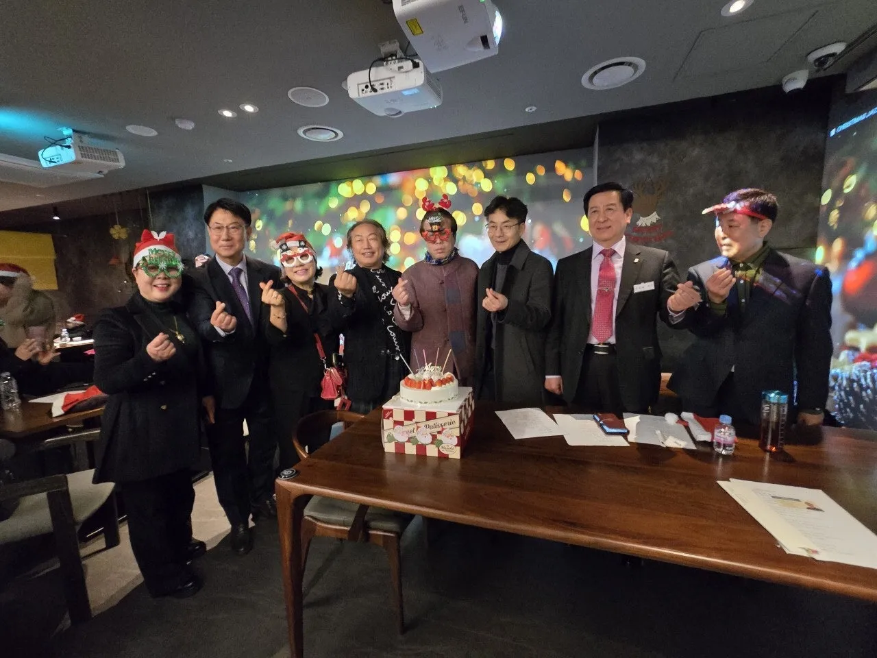 f_3ejUd018svcp4trblhotvaz_bs5d46.jpg?type=e1920_std