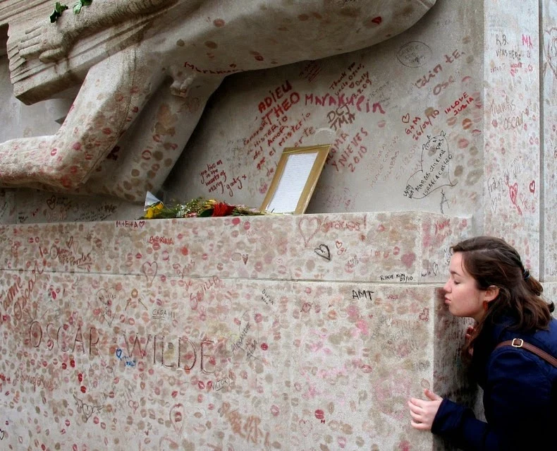 oscar-wilde-tomb-14%25255B6%25255D.jpg?imgmax=800