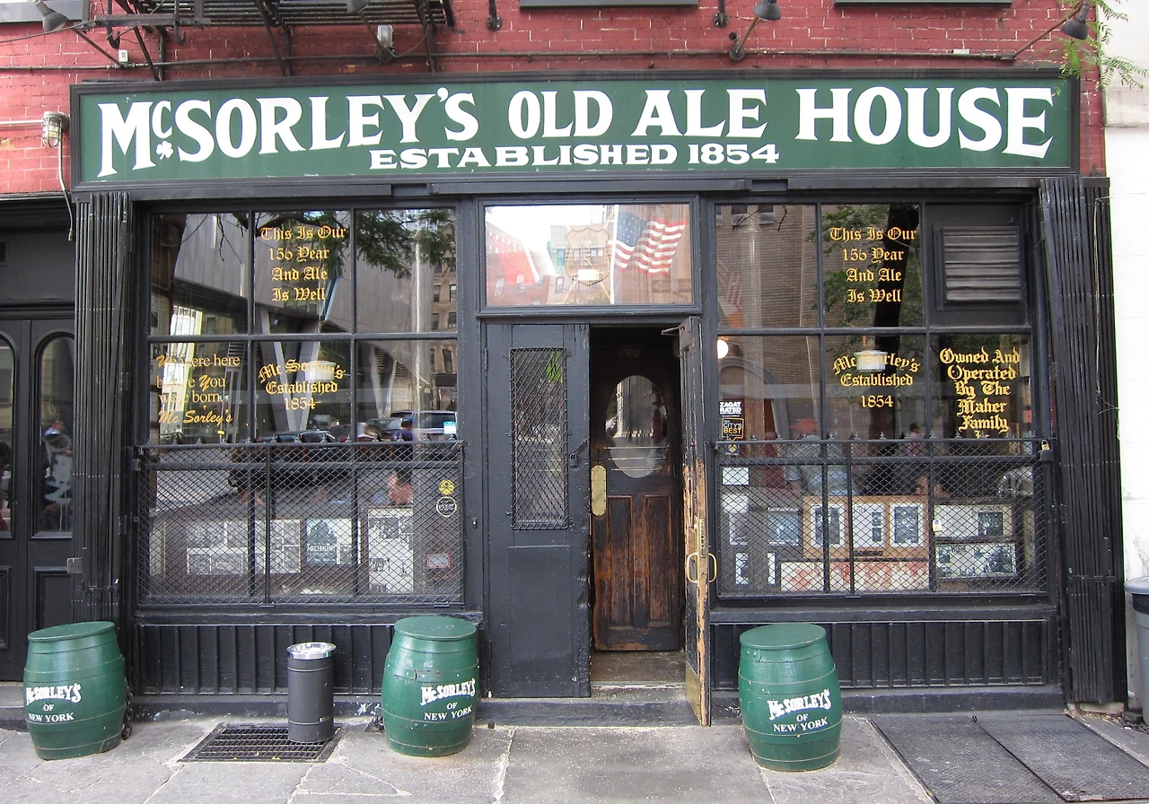 McSorley's_Old_Ale_House_001_crop.jpeg