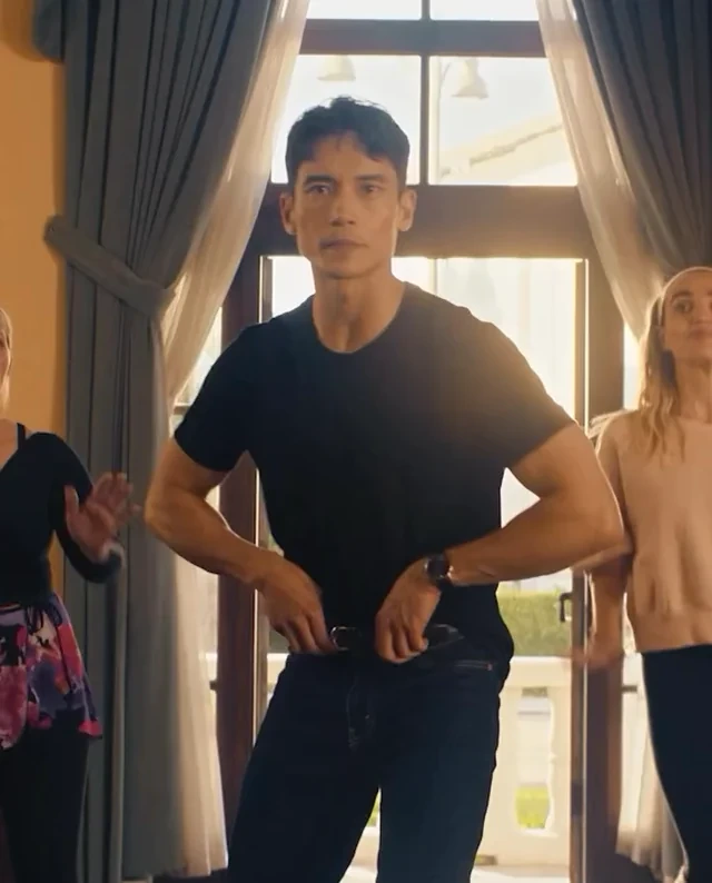 G0O4f_OakAAOpYl?format=png&name=900x900