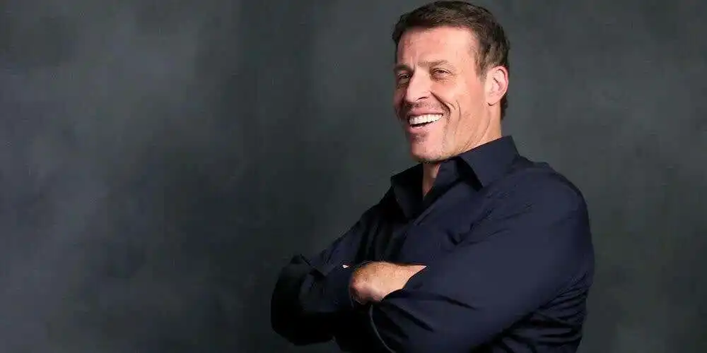 Tony-Robbins.jpg?auto=webp&quality=60&width=1920&crop=16:9,smart,safe