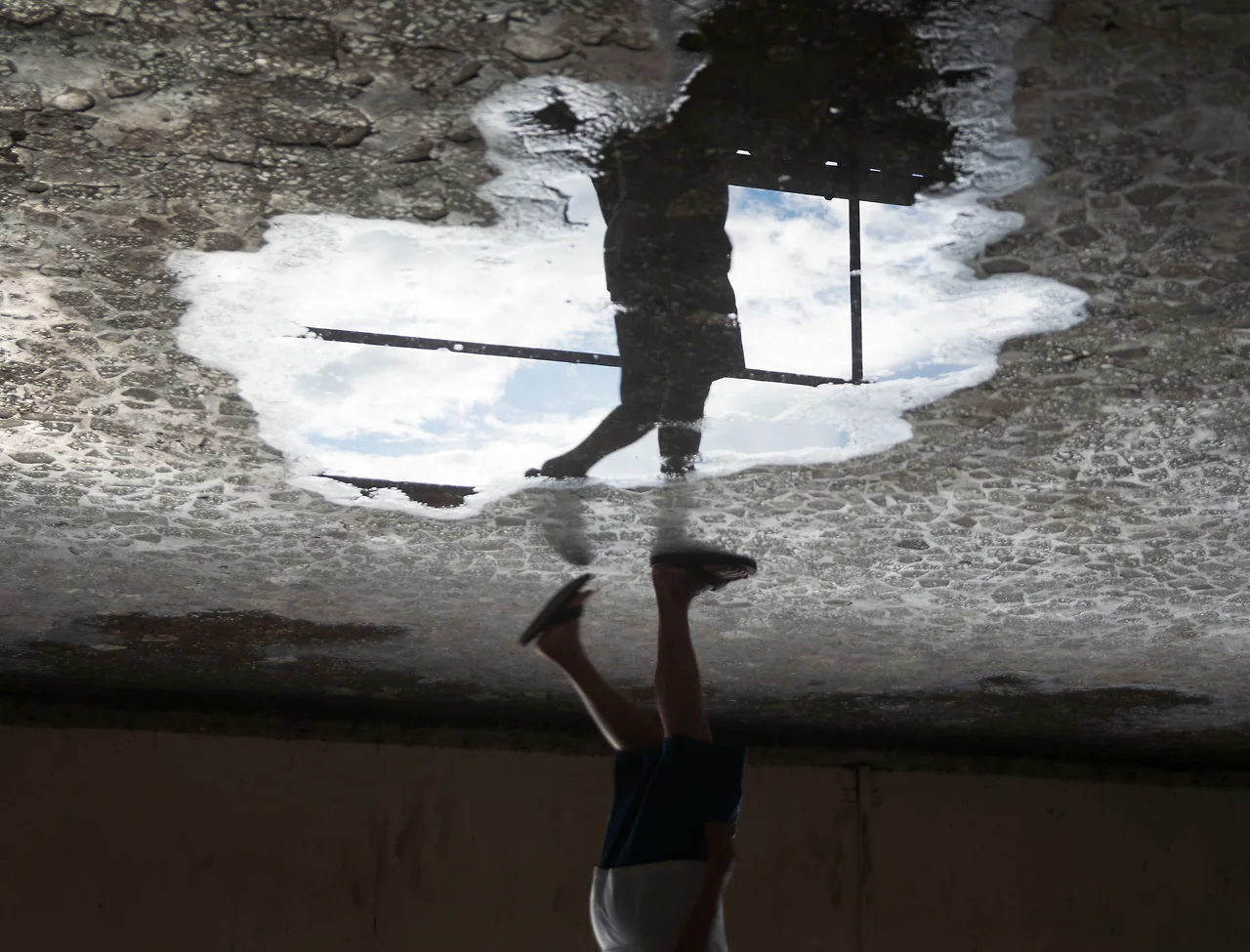 photo-1630679044548-cc87845f7b1b?ixlib=rb-4.0.3&amp;ixid=MnwxMjA3fDB8MHxwaG90by1wYWdlfHx8fGVufDB8fHx8&amp;auto=format&amp;fit=crop&amp;w=1000&amp;q=80