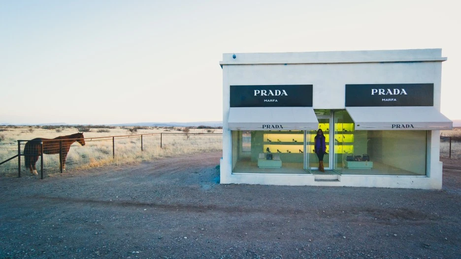 2014-03-28_horse_Prada_Marfa.jpg?type=w1