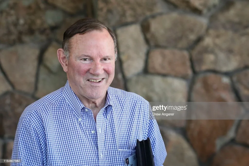 donald-e-graham-former-publisher-of-the-washington-post-arrives-for-picture-id1154827562?k=20&amp;m=1154827562&amp;s=612x612&amp;w=0&amp;h=6MaSFu6UUWEtqF2svwc4eQl7zBCNU6a4FA9Gxq7s9Ug=