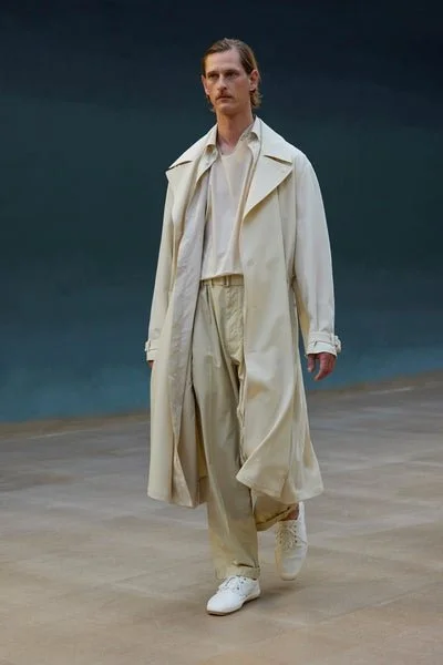 SS22_Lemaire_look03.jpg?type=w1200