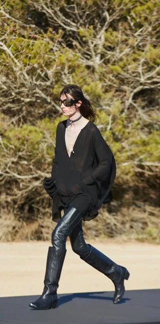 summer2022_men_look_62_01.jpg?type=w1200