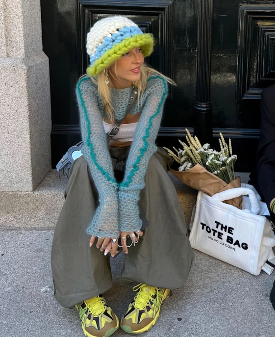 %ED%81%AC%EB%A1%9C%EC%85%B03.png?type=w1200