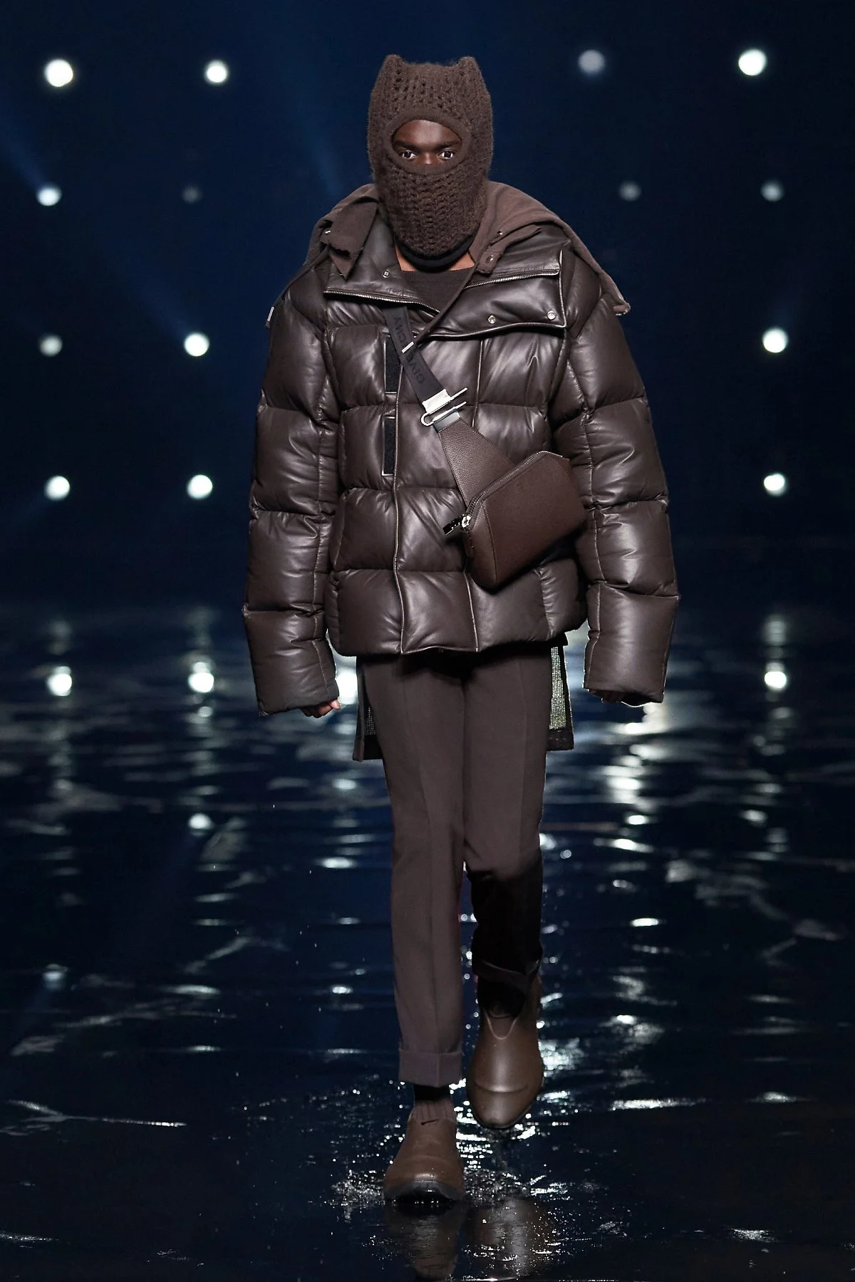 00013-Givenchy-RTW-Fall-21.jpg?type=w1200&type=w1200