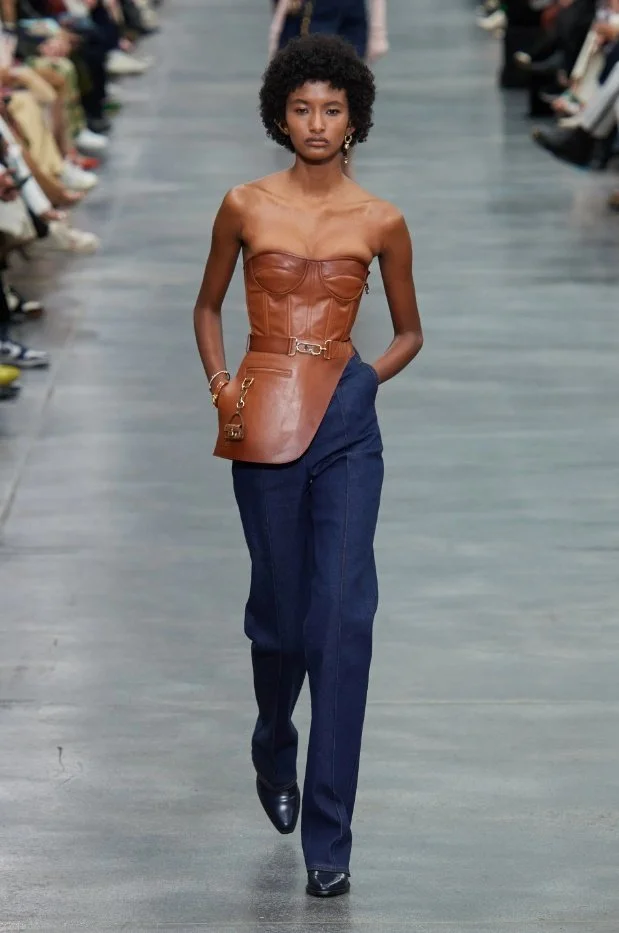 %EC%BD%94%EB%A5%B4%EC%85%8B%28%ED%8E%9C%EB%94%943%29.jpg?type=w1200