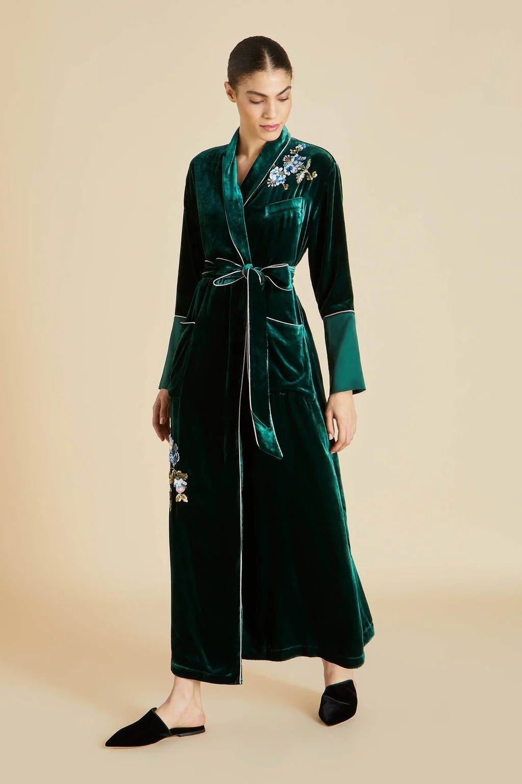 Olivia-von-Halle-Capability-Tybalt-silk-velvet-robe-green-floral-embroidery-PS2294-4_e2e9cb7c-33a0-45c9-be61-c8617a482db2_1024x.jpg?type=w1200