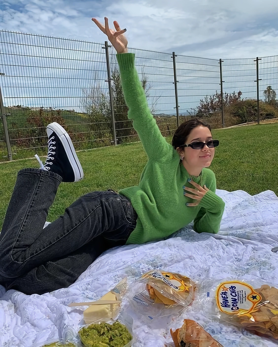 knit2.png?type=w1200