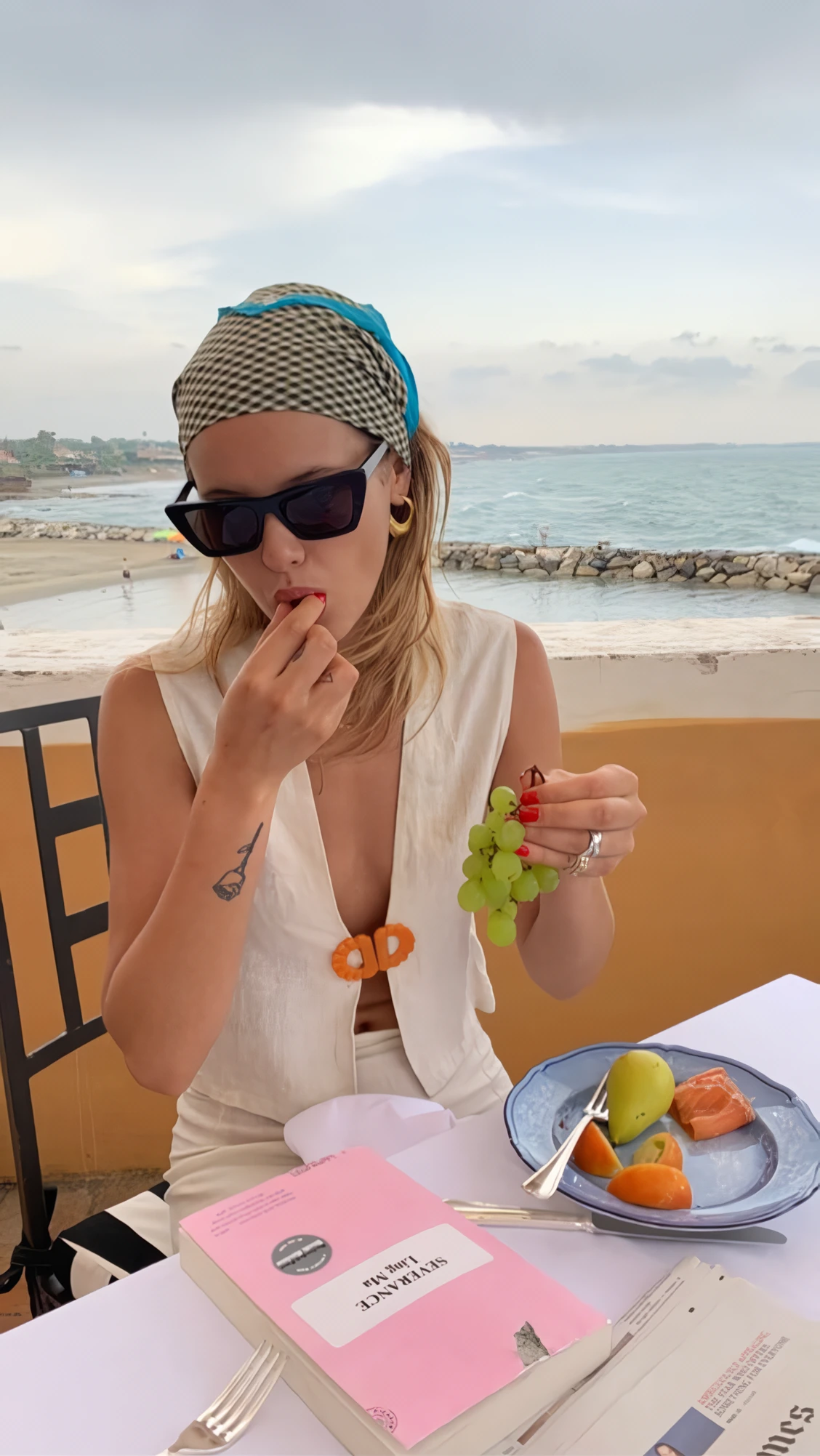 2.vest1.png?type=w1200