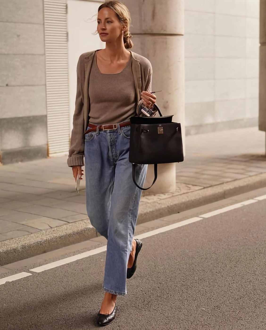 cardigan2.png?type=w1200