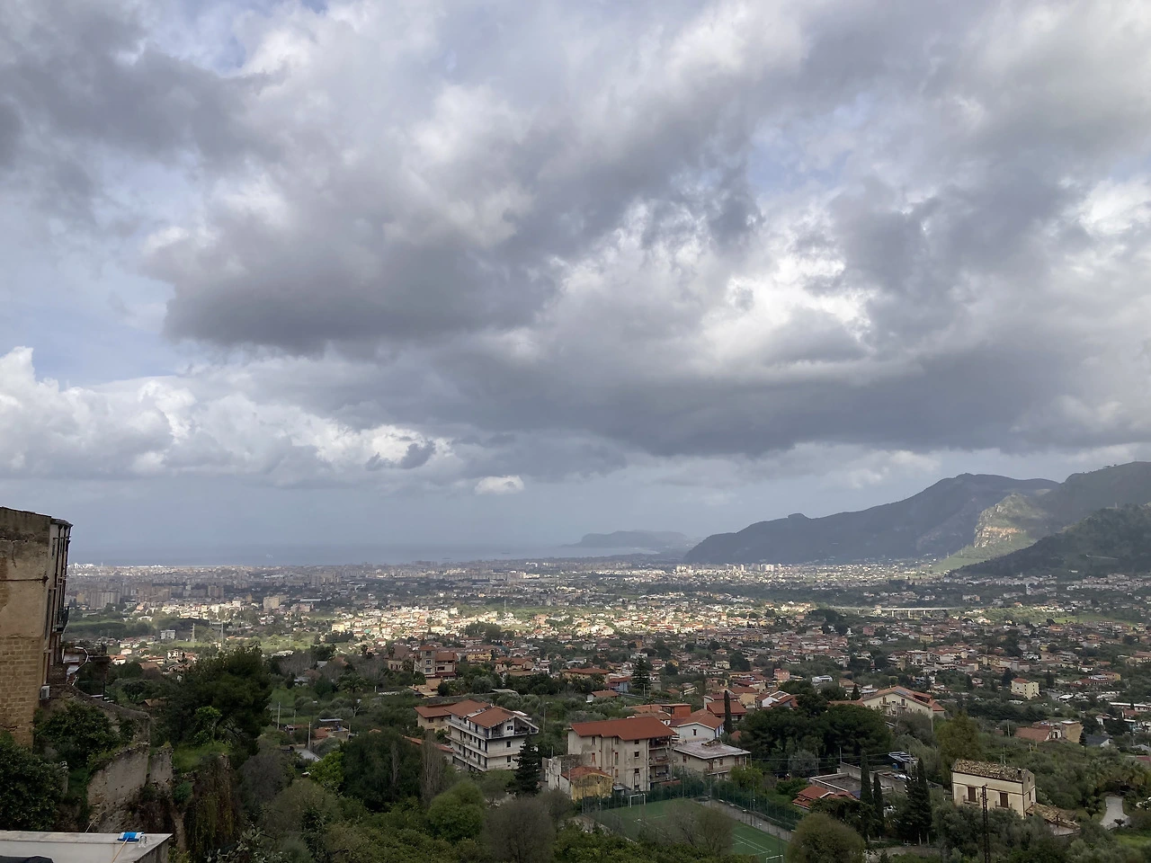 e6Ba-cVA6HNSI-k0X1XNvc_D8JU copy 2.HEIC