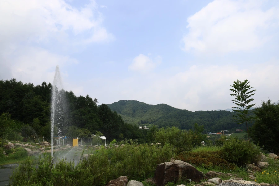 SE-6a63e2fa-09d2-4bd1-8675-a13e0798e50d.jpg?type=w1