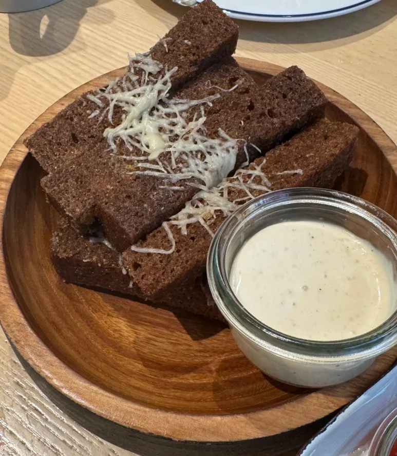 SE-9f00ae77-cf6e-43d4-84e5-a193773b3b5b.jpg?type=w773