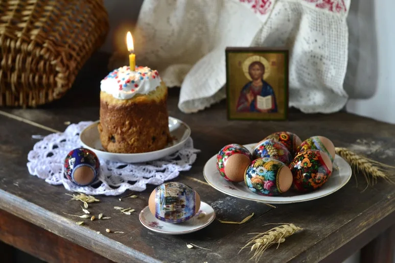 paskha-ikona-kulich-svecha-iaitsa.jpg?type=w773