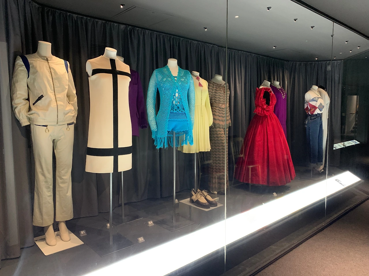 04_Bath_Fashion Museum.jpeg