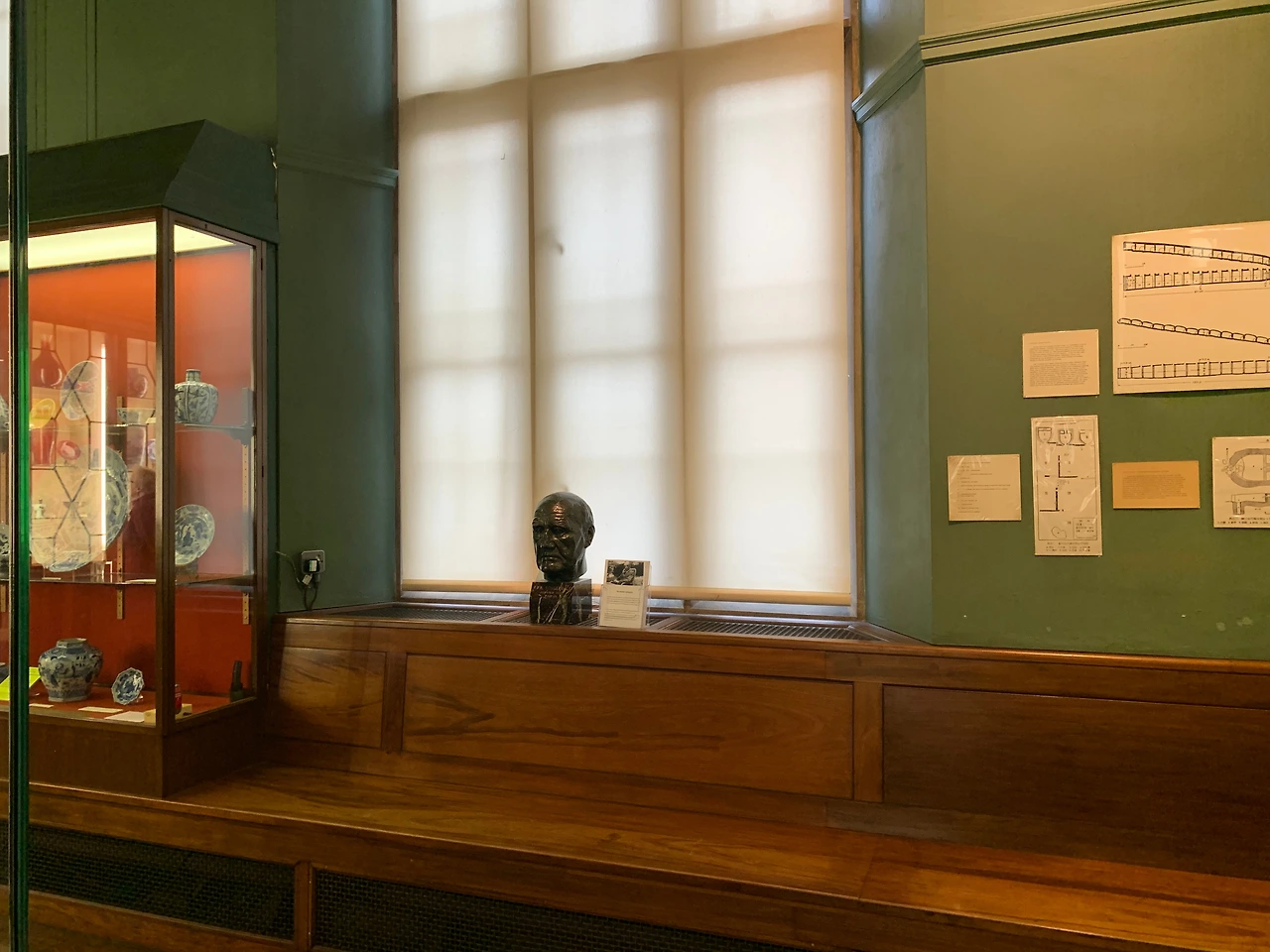 12_Bristol art Museum.jpeg