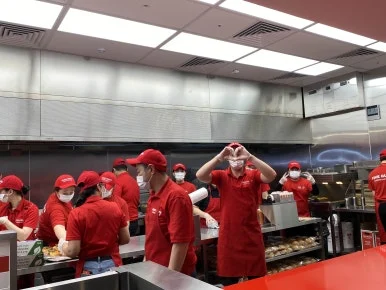 img_(1).jpg?type=w386