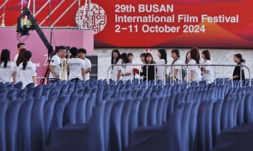 ?src=%22http%3A%2F%2Fwww.sportsq.co.kr%2Fnews%2Fphoto%2F202410%2F471249_531962_192.jpg%22&type=ff500_300