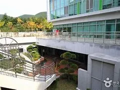 OIP.M_DjLDNVfCo526cNCf3scQHaE8?w=239&h=180&c=7&r=0&o=5&pid=1.7