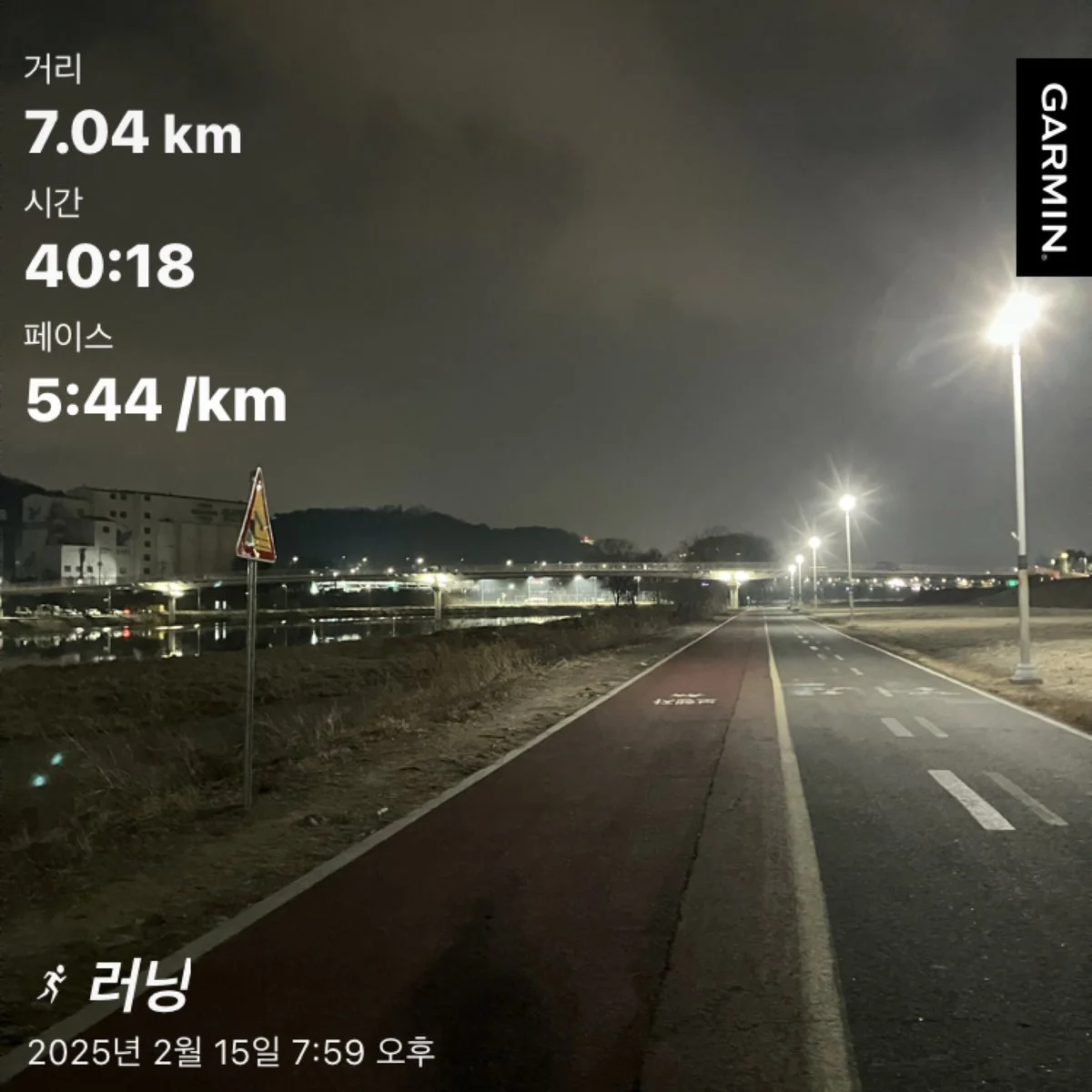 Gj04M3YaUAAq4AC?format=jpg&name=medium