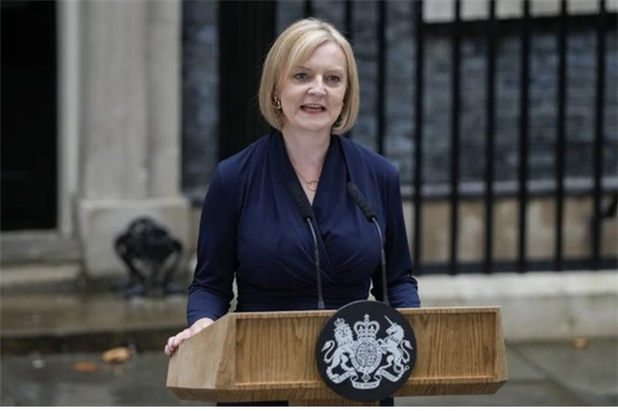 37. 트러스 영국총리.bmp