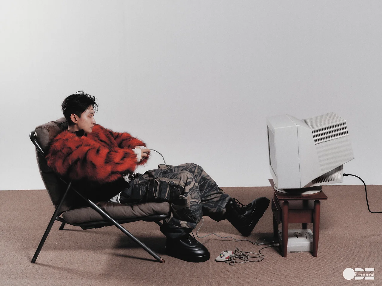 GhZNzfKaQAAPiCT?format=jpg&name=4096x4096