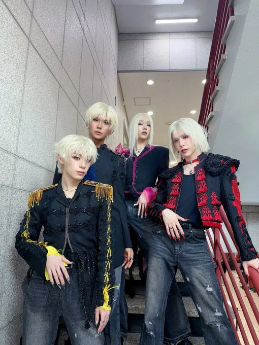 G5UV4webcAArV--.jfif